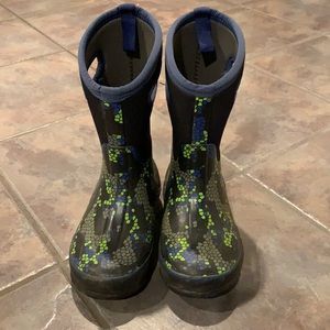 Bogs winter boots sz 1